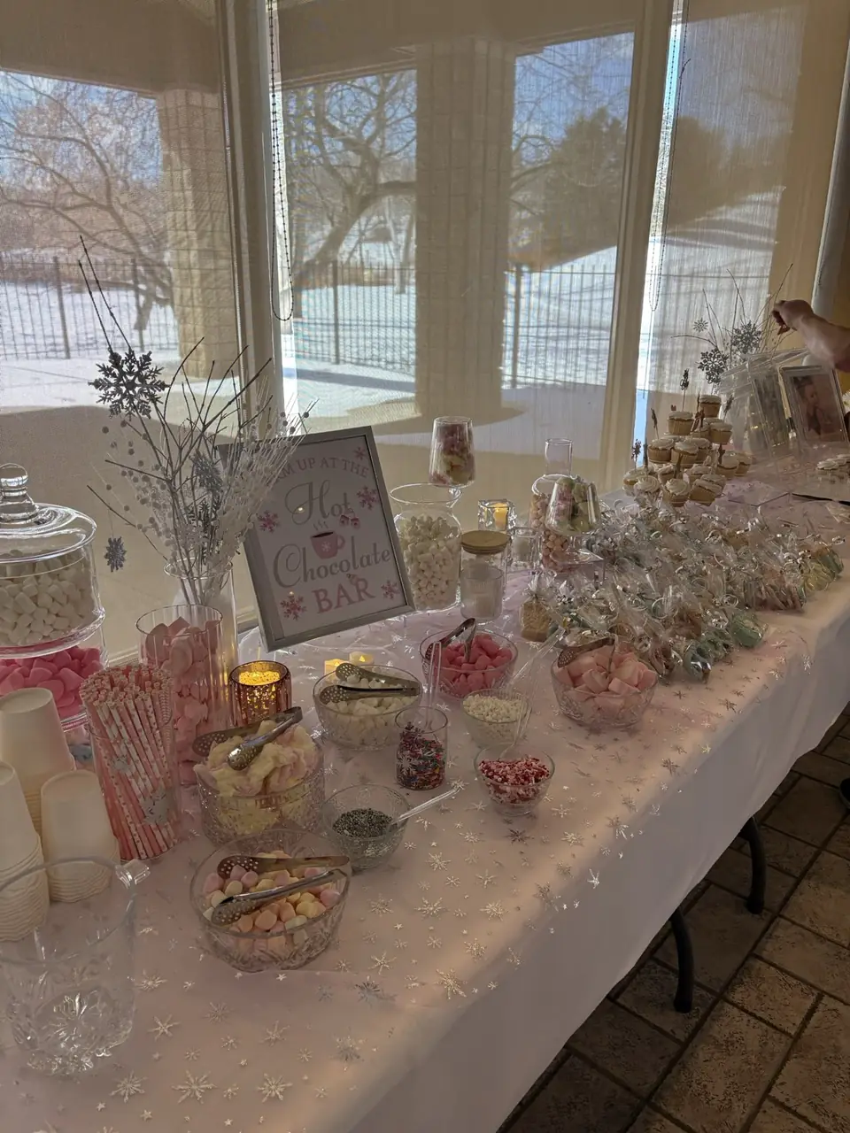 Full hot chocolate bar table